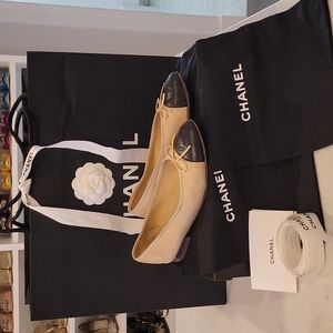 Authentic Chanel Ballerina Flats in Black/Sand